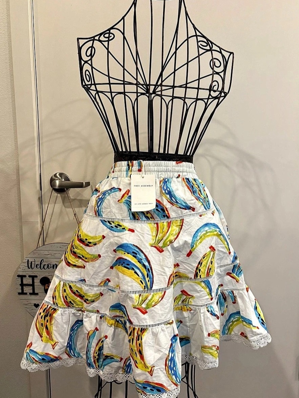 Free Assembly Banana Print Tiered Mini Skirt White & Blue Larege